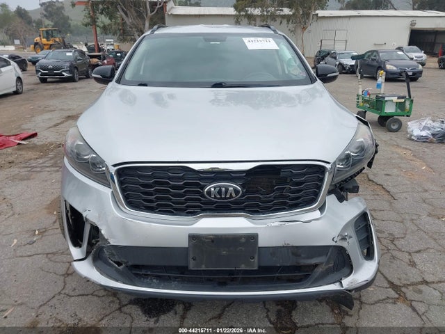 5XYPG4A56KG591508 KIA Sorento 3.3l S
