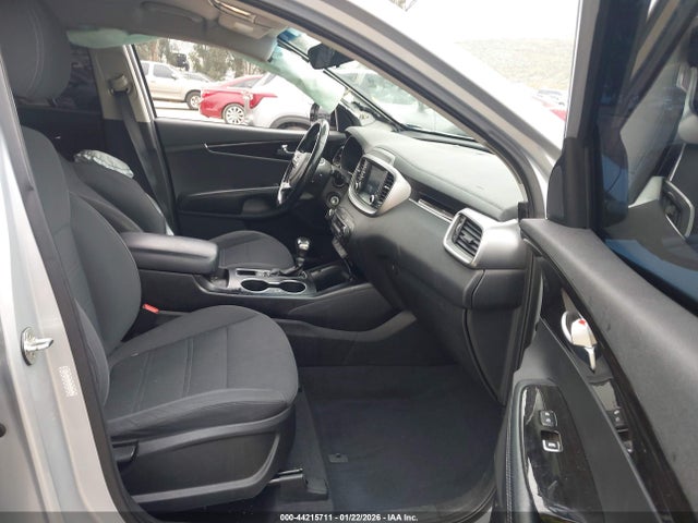 5XYPG4A56KG591508 KIA Sorento 3.3l S