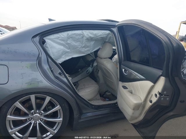 JN1BV7AR1FM398680 Infiniti Q50 Premium