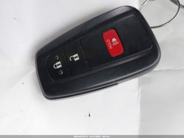 JTDKARFU8G3521755 Toyota Prius Three Touring
