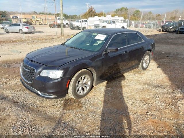 2015 Chrysler 300 Limited მანქანა იყიდება აუქციონზე, vin: 2C3CCAAG6FH786384, აუქციონის ნომერი: 44215726