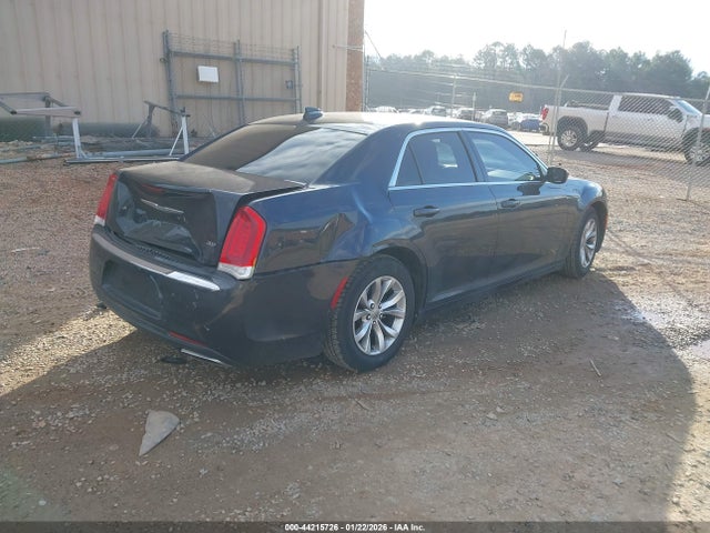 2015 Chrysler 300 Limited მანქანა იყიდება აუქციონზე, vin: 2C3CCAAG6FH786384, აუქციონის ნომერი: 44215726