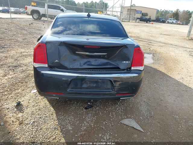 2015 Chrysler 300 Limited მანქანა იყიდება აუქციონზე, vin: 2C3CCAAG6FH786384, აუქციონის ნომერი: 44215726
