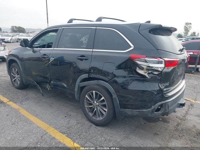 5TDJZRFH8HS434803 Toyota Highlander Xle