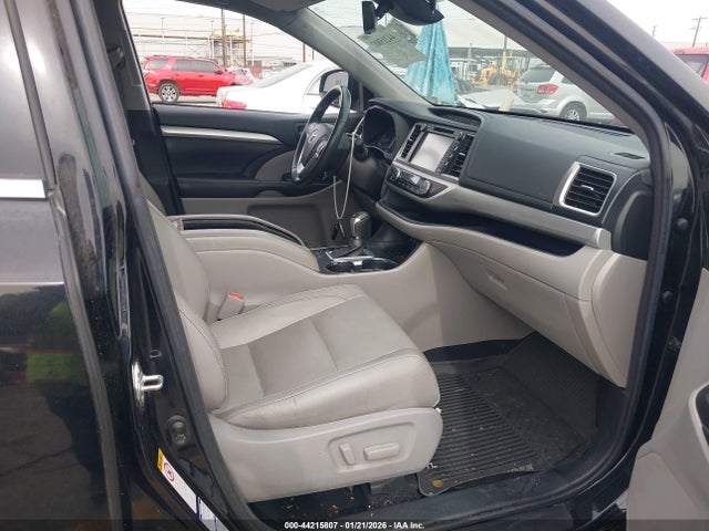 5TDJZRFH8HS434803 Toyota Highlander Xle