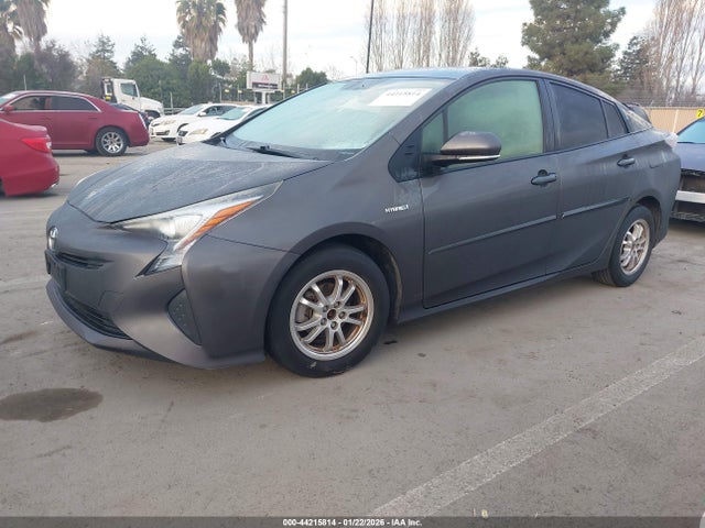 JTDKARFU6G3508583 Toyota Prius Three