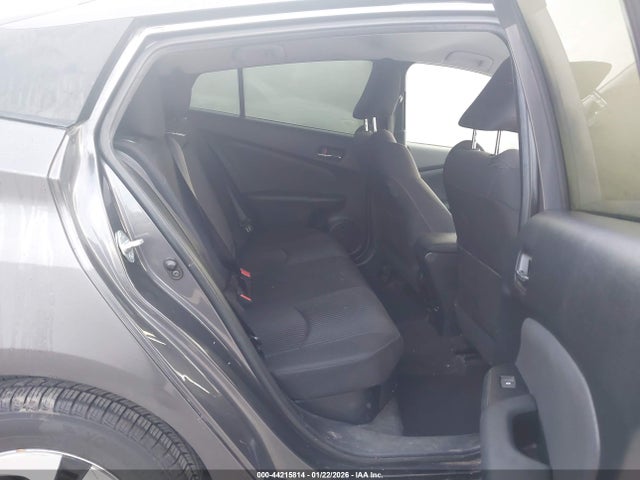 JTDKARFU6G3508583 Toyota Prius Three