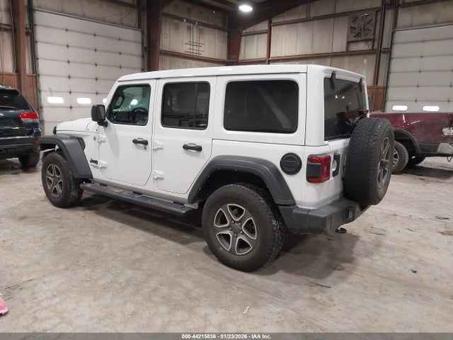 2021 JEEP WRANGLER UNLIMITED 1C4HJXDNXMW775312 Photo 2