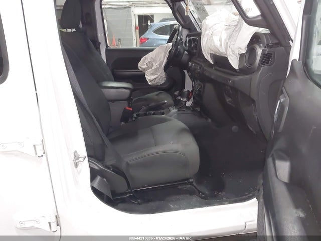 2021 JEEP WRANGLER UNLIMITED 1C4HJXDNXMW775312 Photo 4