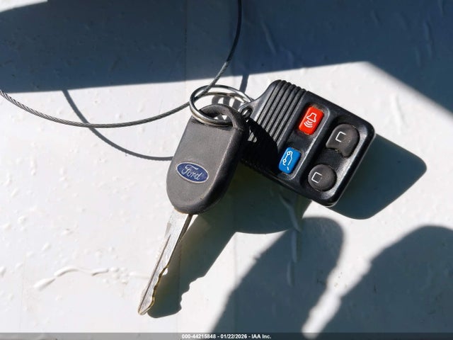 2004 FORD THUNDERBIRD 1FAHP60A04Y111221 Photo 10