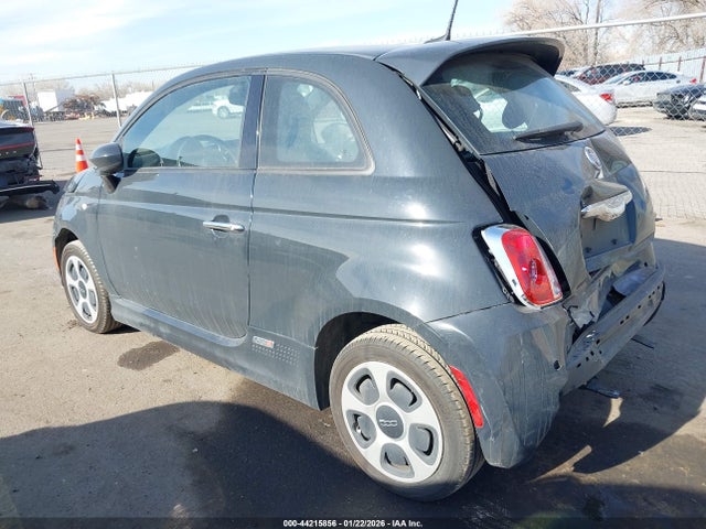 2017 FIAT 500E 3C3CFFGE7HT621027 Photo 2