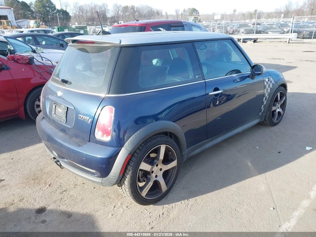 2006 MINI COOPER S WMWRE33516TL23088 Photo 3