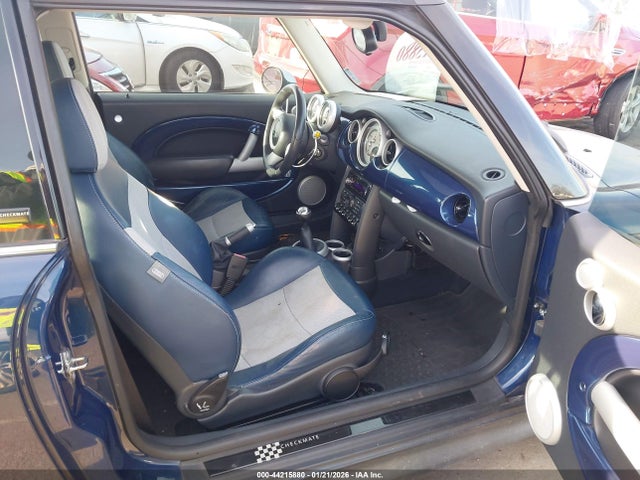2006 MINI COOPER S WMWRE33516TL23088 Photo 4