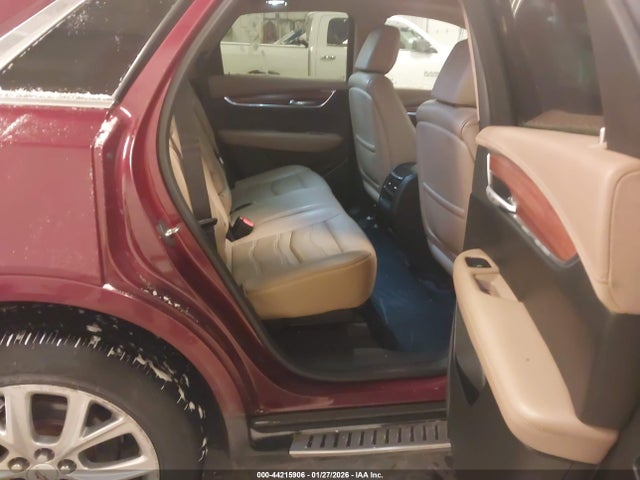 2017 CADILLAC XT5 1GYKNFRS5HZ132125 Photo 7