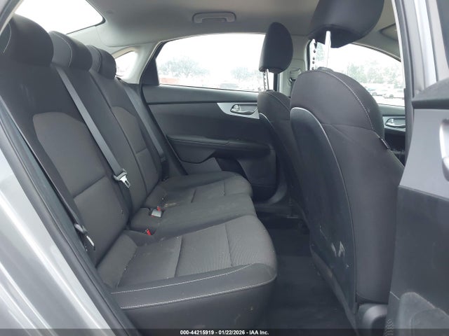 3KPF24AD6RE802327 KIA Forte Lxs