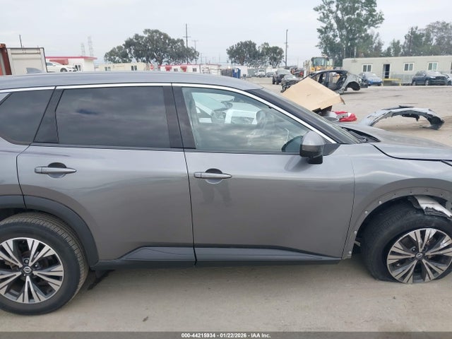 JN8AT3BB5MW226683 Nissan Rogue Sv Intelligent Awd