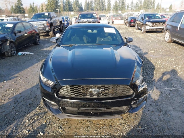 1FA6P8AM6H5277374 Ford Mustang V6