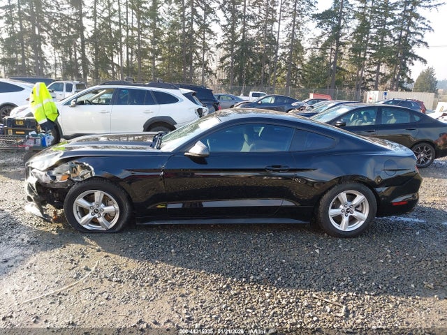 1FA6P8AM6H5277374 Ford Mustang V6