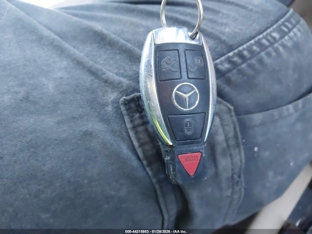 44215953 :رقم المزاد ، WDCGG8HB6AF529363 vin ، 2010 Mercedes-benz Glk 350 4matic مزاد بيع