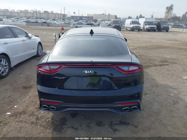 KNAE25LA4J6011063 KIA Stinger Premium