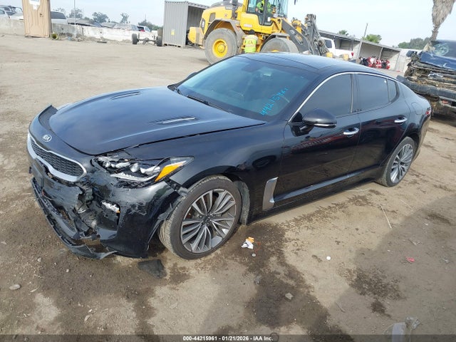 KNAE25LA4J6011063 KIA Stinger Premium
