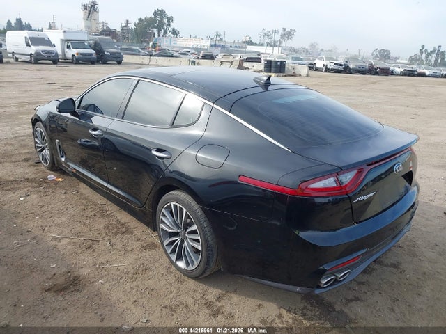 KNAE25LA4J6011063 KIA Stinger Premium