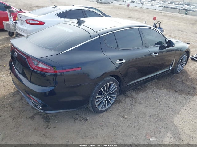 KNAE25LA4J6011063 KIA Stinger Premium