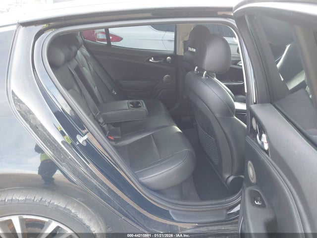 KNAE25LA4J6011063 KIA Stinger Premium