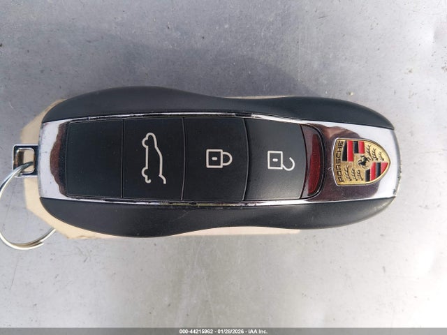 2019 PORSCHE MACAN WP1AA2A56KLB09182 Photo 10
