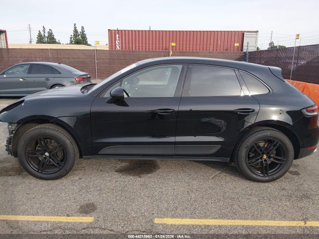 Porsche Macan 2019 WP1AA2A56KLB09182 Image 15