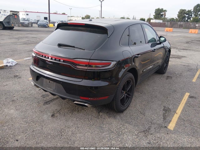 2019 PORSCHE MACAN WP1AA2A56KLB09182 Photo 3