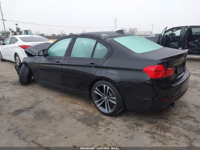 2015 BMW 328I WBA3B3G57FNR87327 Photo 2