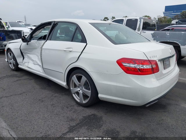 2011 Mercedes-benz E 350 მანქანა იყიდება აუქციონზე, vin: WDDHF5GB1BA514495, აუქციონის ნომერი: 44215975