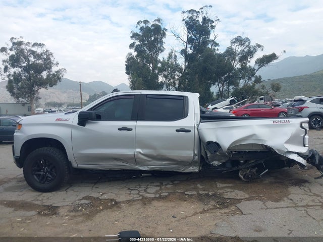 1GCPYCEF9KZ334113 Chevrolet Silverado 1500 Custom Trail Boss
