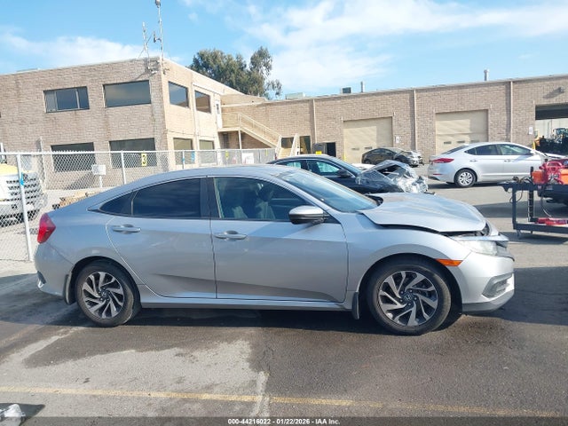 2HGFC2F51GH520523 Honda Civic Lx