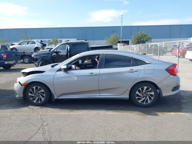 2HGFC2F51GH520523 Honda Civic Lx