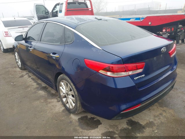 5XXGT4L32GG060017 KIA Optima Lx