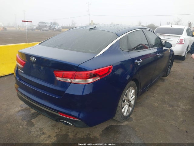 5XXGT4L32GG060017 KIA Optima Lx