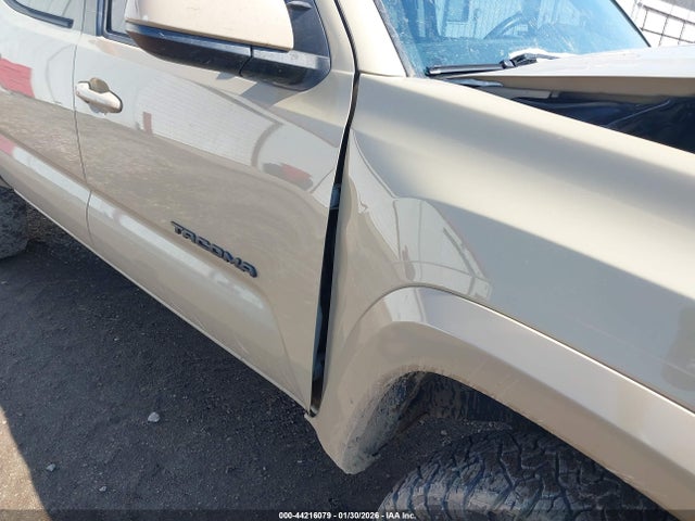 5TFAZ5CNXHX022394 Toyota Tacoma Sr5 V6