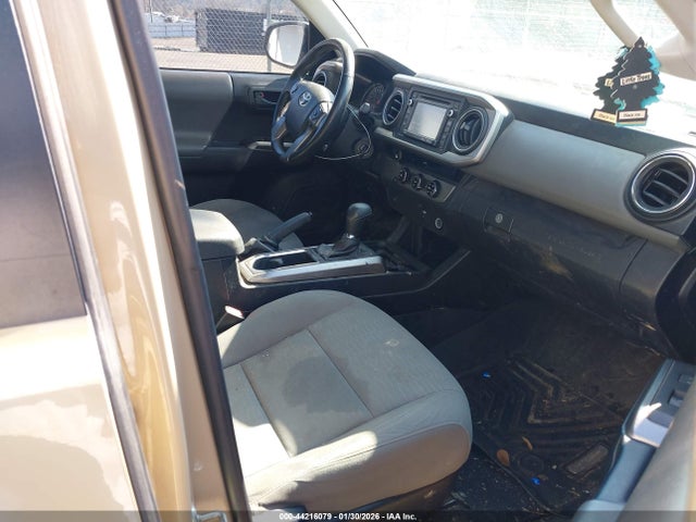 5TFAZ5CNXHX022394 Toyota Tacoma Sr5 V6