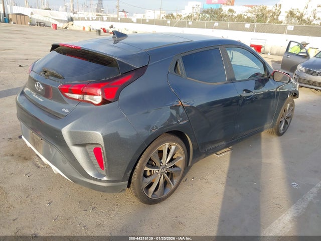 KMHTG6AFXLU030422 Hyundai Veloster 2.0 Premium