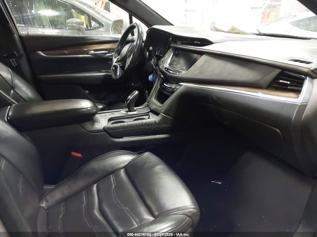 Продажа на аукционе авто 2017 Cadillac Xt5 Platinum, vin: 1GYKNFRS7HZ219170, номер лота: 44216154