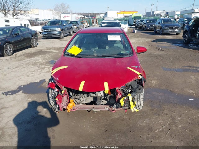 2T1BURHE4HC963213 Toyota COROLLA LE