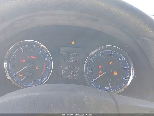 2T1BURHE4HC963213 Toyota COROLLA LE