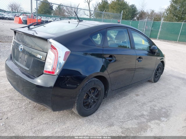 2015 TOYOTA PRIUS JTDKN3DU1F0397266 Photo 3