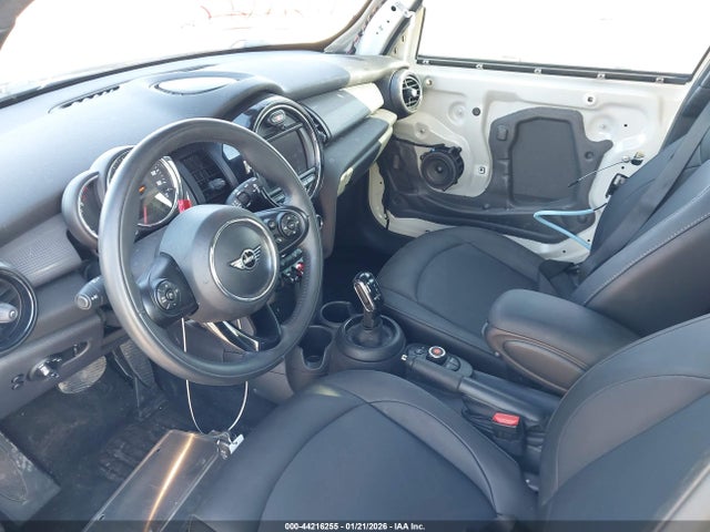 2020 MINI HARDTOP WMWXU7C04L2L89965 Photo 4