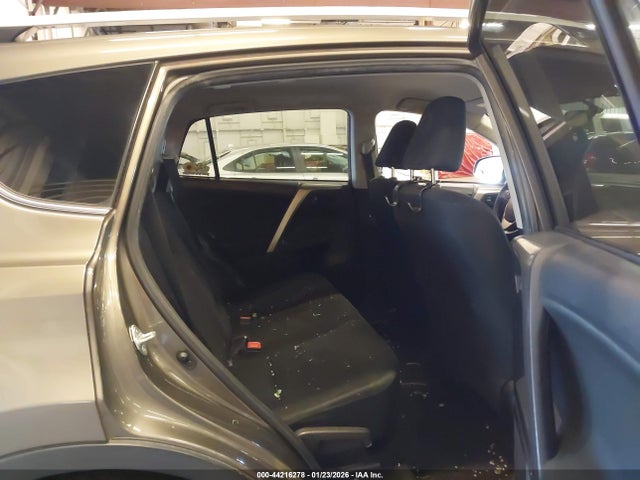 Toyota RAV4 LE 2014 JTMBFREV5ED057195 Image 8