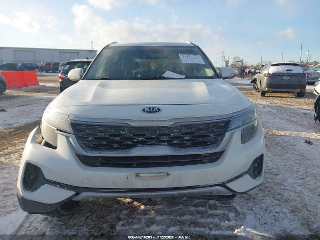 44216281 :رقم المزاد ، KNDEUCAA1M7047229 vin ، 2021 Kia Seltos S مزاد بيع