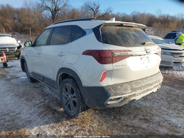 44216281 :رقم المزاد ، KNDEUCAA1M7047229 vin ، 2021 Kia Seltos S مزاد بيع