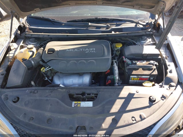 Chrysler 200 Limited 2015 1C3CCCAB2FN607488 Image 10